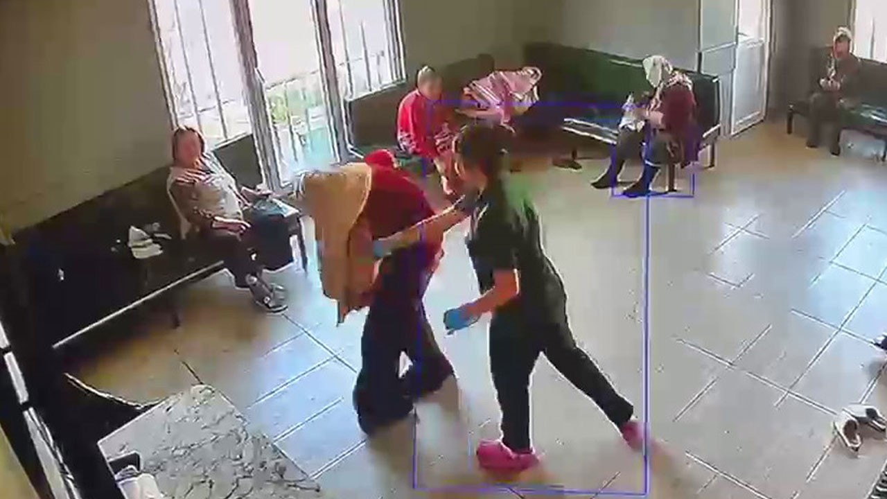 Hastalara şiddet kamerada! Yaşlı bakım merkezinde skandal görüntüler