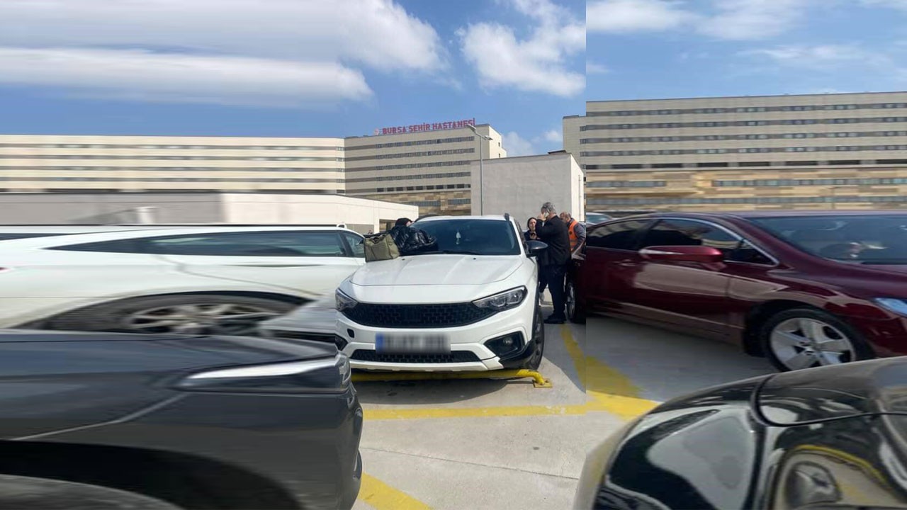Hastane otoparkında panik! Araçta kilitli kalan çocuk böyle kurtarıldı