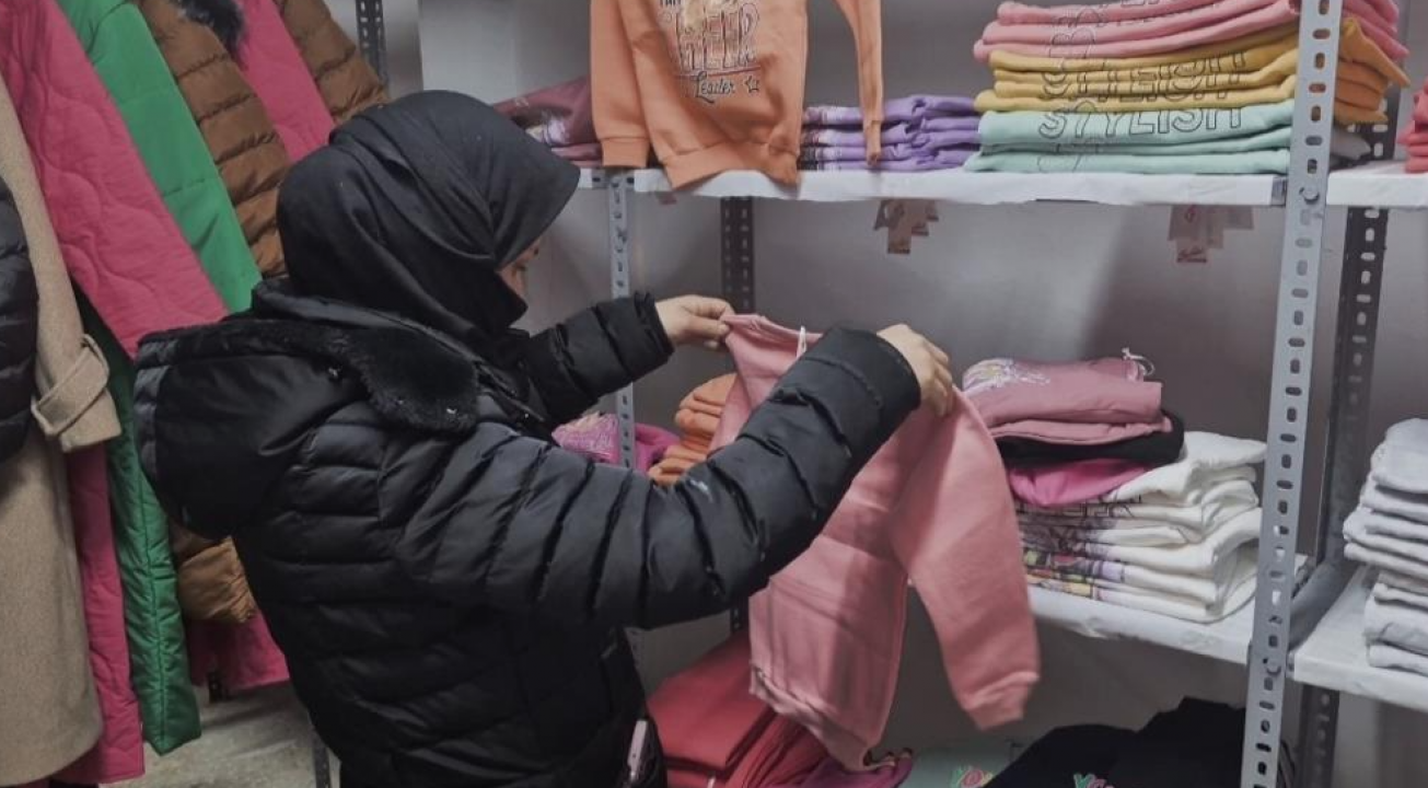Hayırsever ordusu iş başında: Sultangazi’de ihtiyaç sahiplerine ücretsiz kıyafet