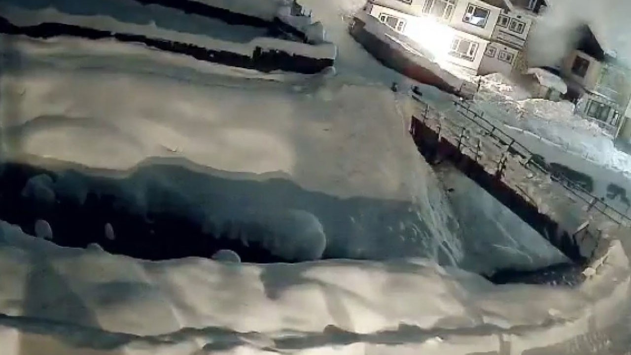 Hindistan’da çığ felaketi!