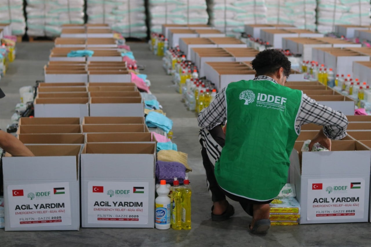 İDDEF’ten Gazze’ye 8 Tır Gıda, Un, Hijyen ve Battaniye Yardımı
