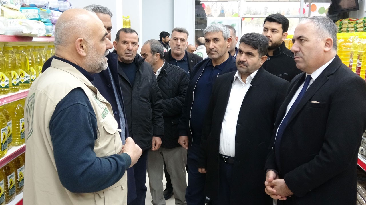 İhtiyaç sahipleri gönüllerince alışveriş yapıyor! Paranın değil duanın geçtiği market