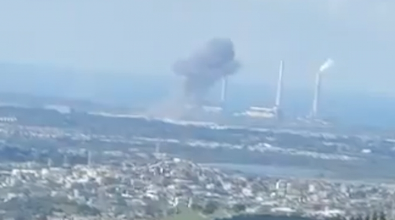 İran’dan İsrail ve ABD üslerine füze yağmuru: Siyonist rejim karanlığa gömüldü