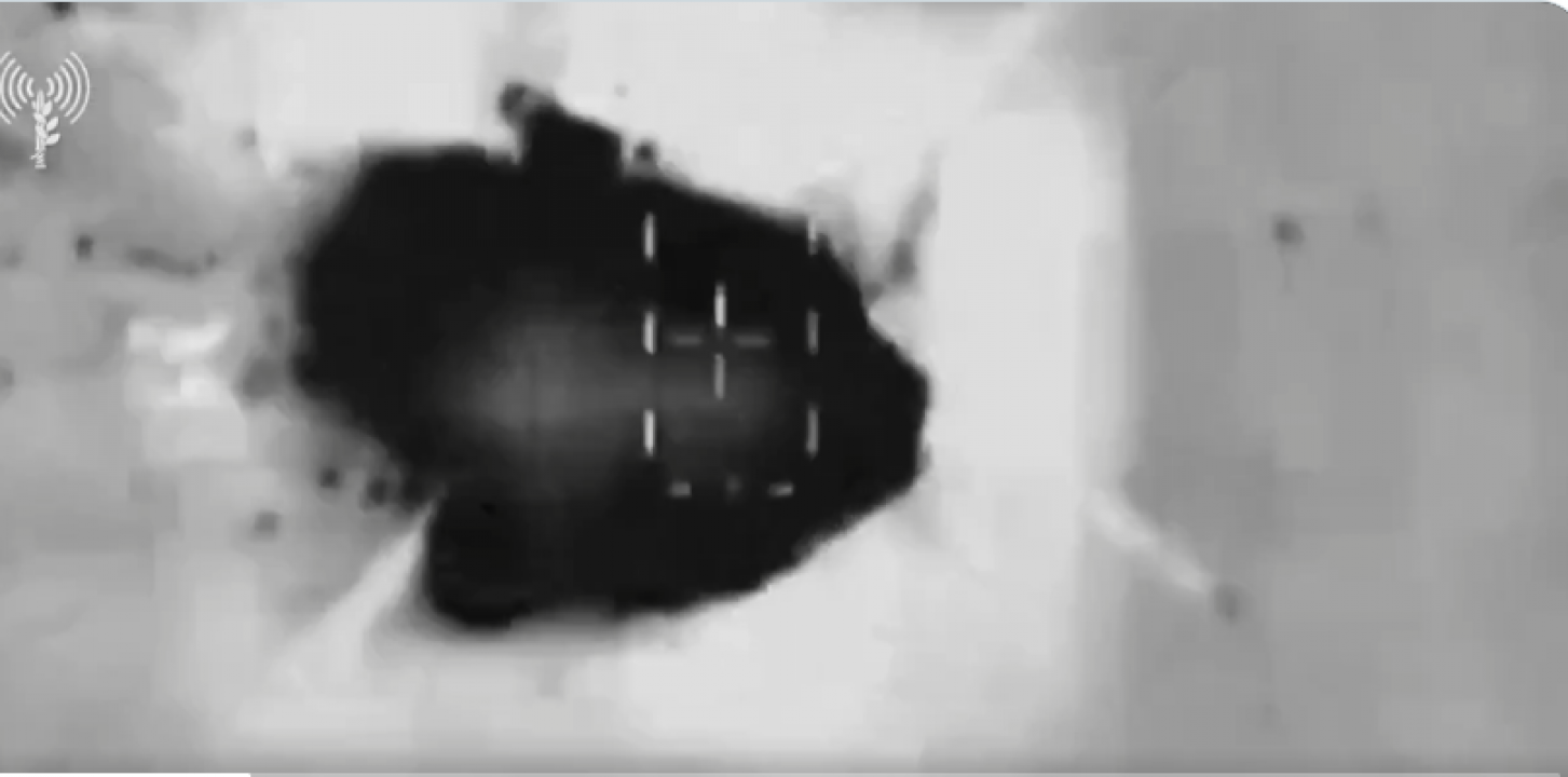 İran'dan İsrail ve ABD'ye şaşırtan tuzak! Beş dolarlık boya beş milyon dolarlık füzeden etti