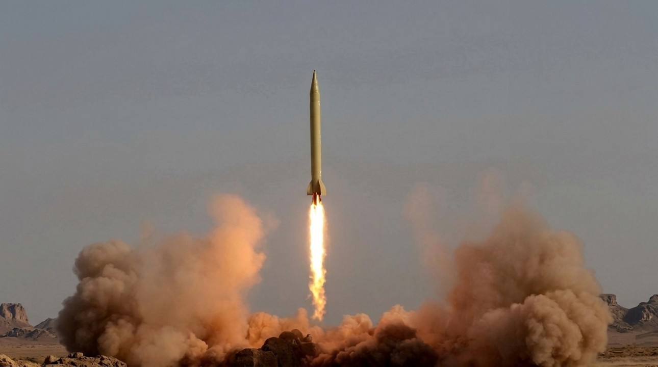 İran'dan yeni silah: 'Nasrallah' füzesi ilk kez İsrail ve ABD üslerini vurdu!