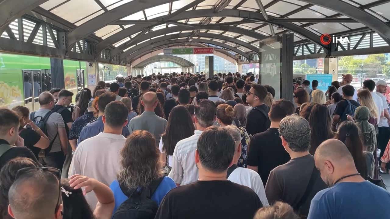 İstanbul'da bir metro rezaleti daha