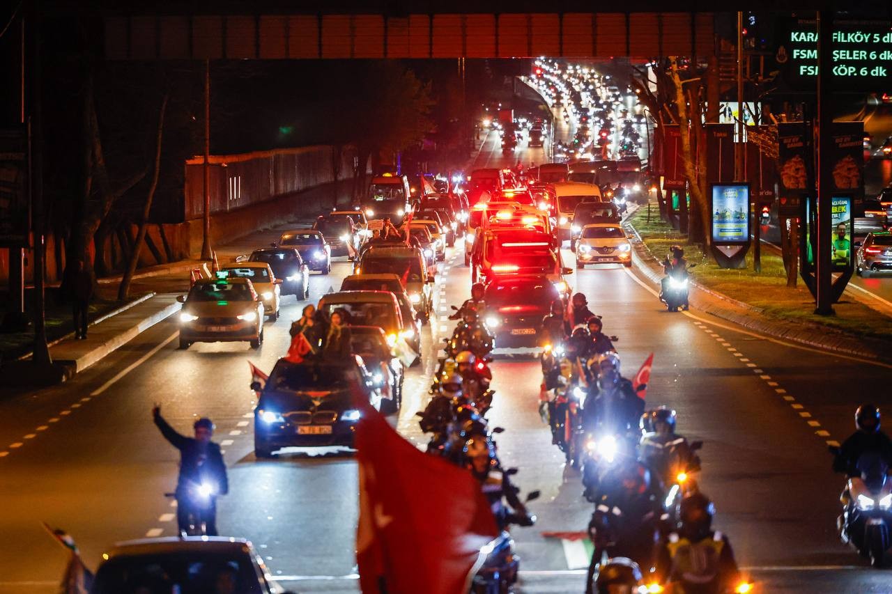 İstanbul’da işgal ve zulme karşı yüzlerce araçlık konvoy