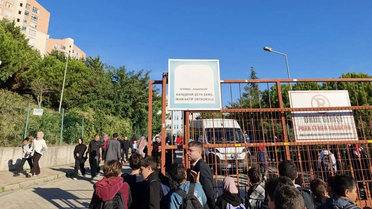 İstanbul’da okulda bıçaklı saldırı! 7 kız öğrenci yaralandı