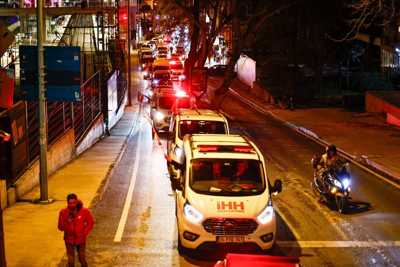 İstanbul’da yüzlerce araçla Gazze konvoyu