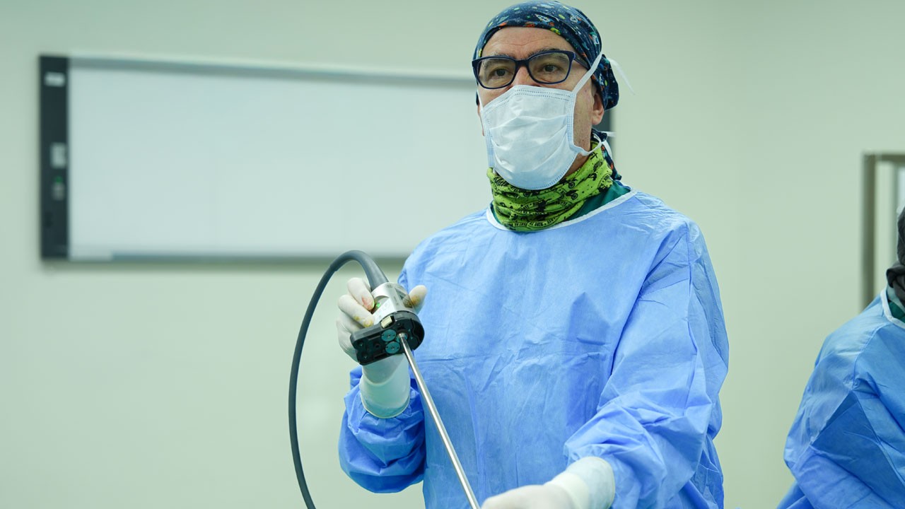 İyileşme hızlanıyor, risk azalıyor! Fıtık ameliyatında çığır açan yöntem