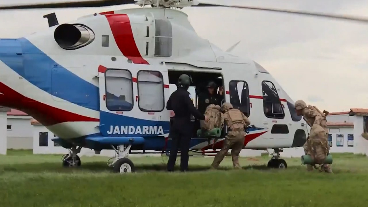 Jandarma komandolarından milli helikopter Gökbey ile ilk eğitim