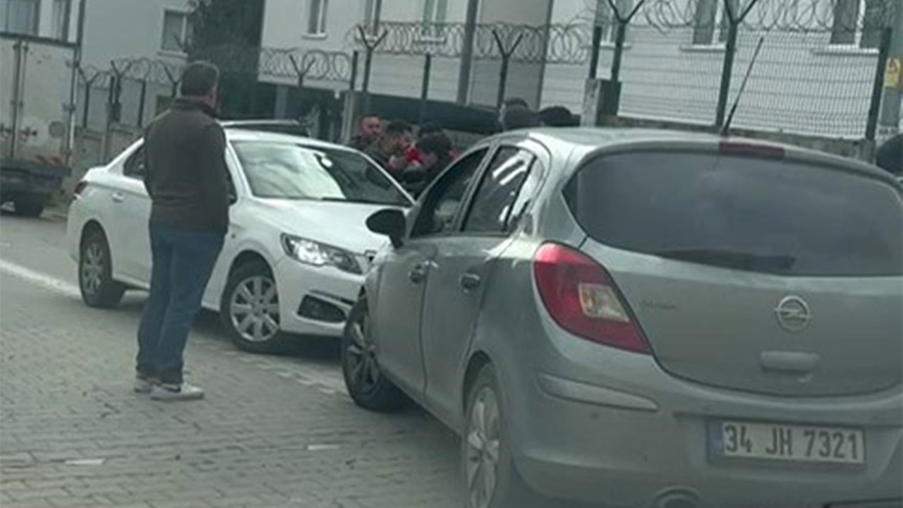 Kadın sürücüler sonunda trafik magandalığına da el attı