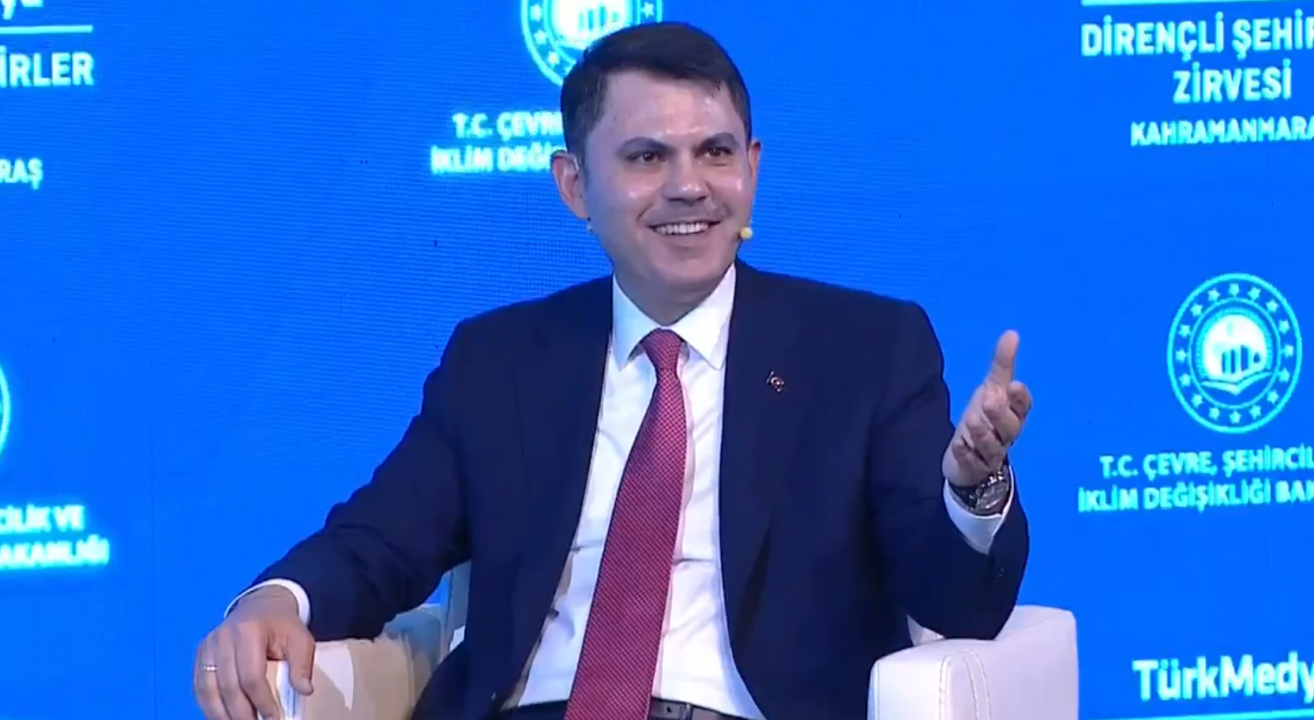 Kahramanmaraş'ta dikkat çeken an: Bakan Kurum sordu, salon tek ses oldu