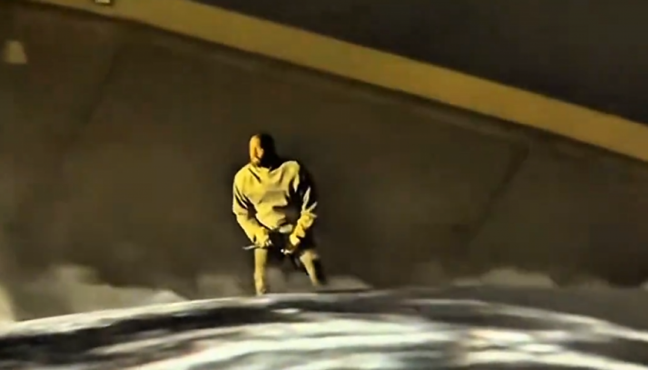 Kanye West konserine servet dökenlerin iki yüzlülüğü patladı! Rezil ismin konserine koşup trend budalası oldular!