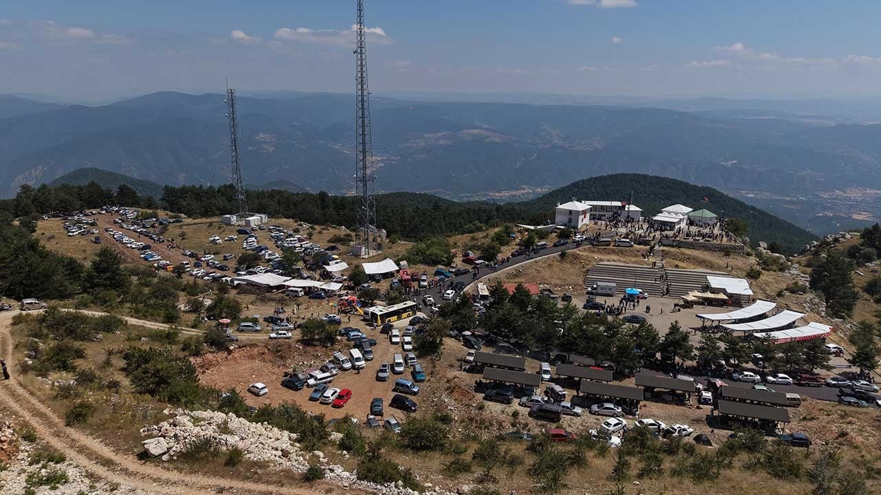 Karabük'te yıllar sonra muhteşem dönüş! Dede Yaylası Şenlikleri coşkuyla gerçekleşti!