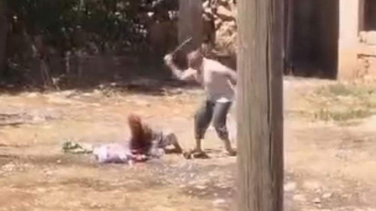 Karısını öldürüp 15 yıl yattı! Çıkar çıkmaz annesini öldüresiye dövdü