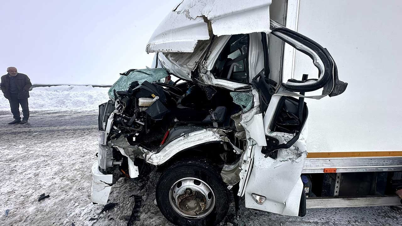 Kars'ta zincirleme kaza