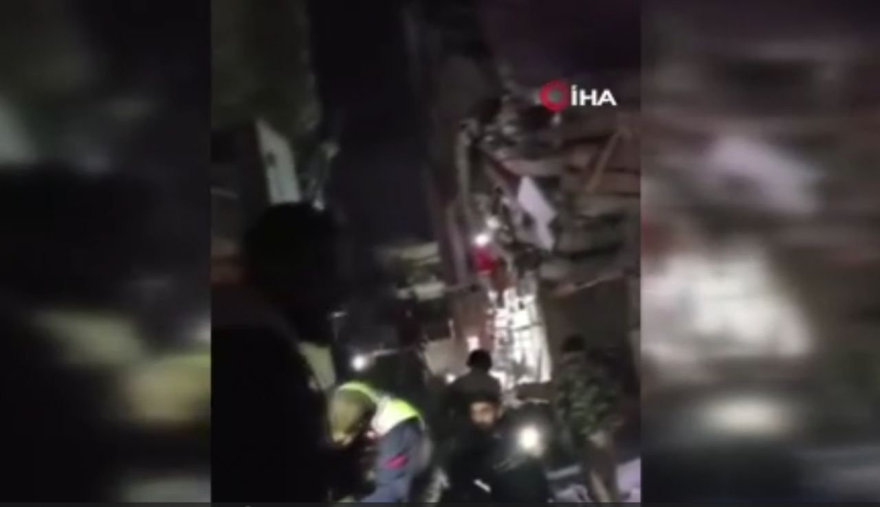 Katil İsrail’den Lübnan’da gece yarısı katliamı: Şehitler var!