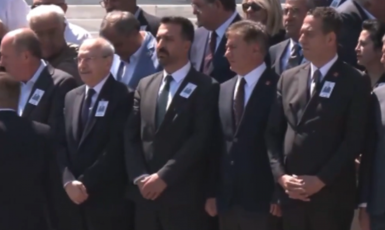Kılıçdaroğlu, Ali Mahir'in elini sıkmadı