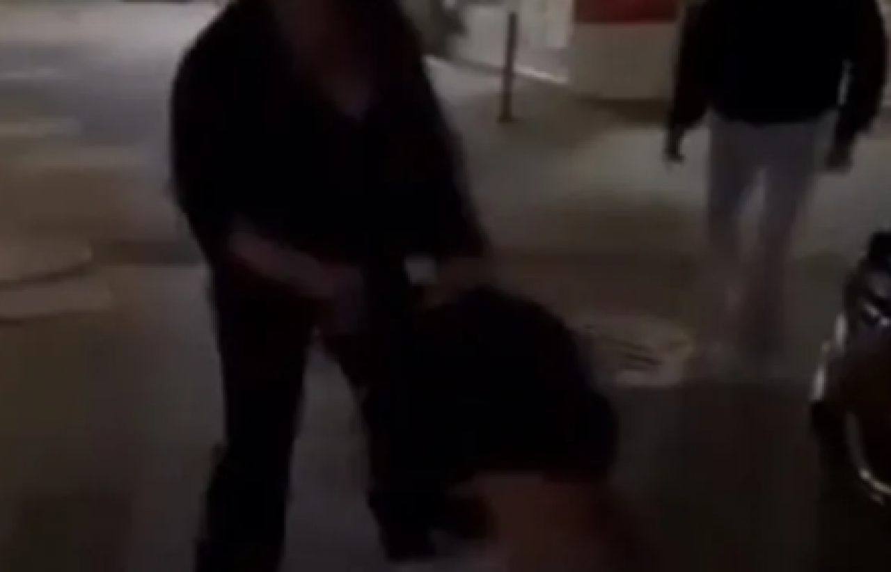 Kimliksizleşen genç kızların sokak kavgası: Modernite soslu barbarlık İnegöl’de patlak verdi!