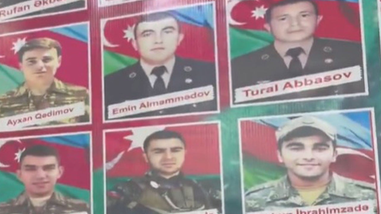 ‘Kızımı okula almıyorsanız kaldırın babasının resmini’ Şehit kızından başörtüsü karşıtlarına ders