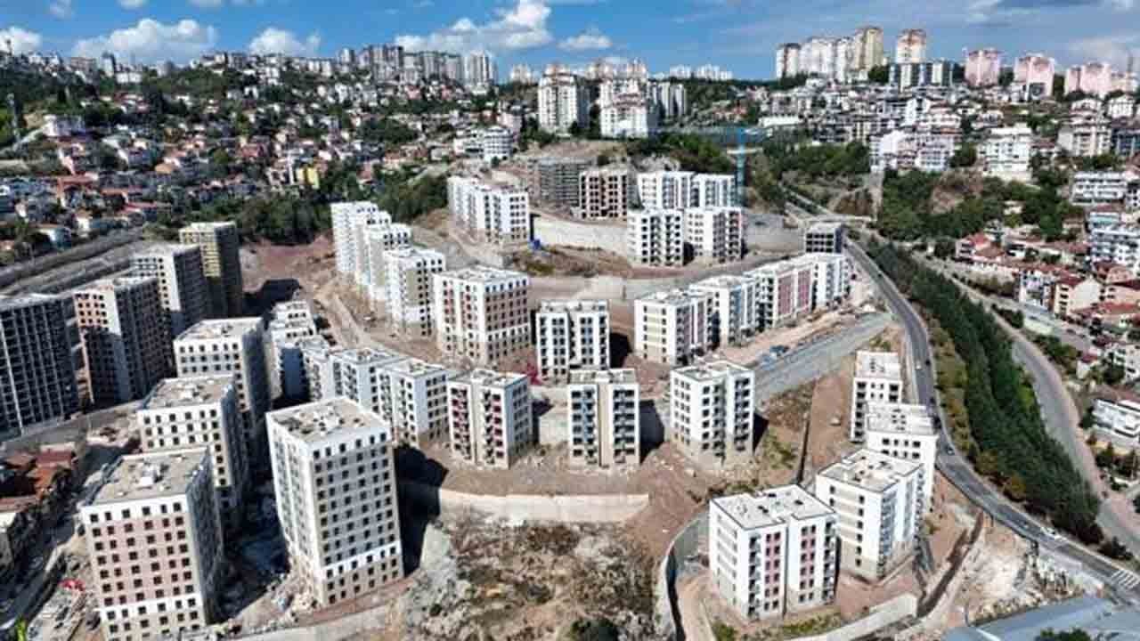 Kocaeli Cedit Kentsel Dönüşüm Projesi'nde sona gelindi: Arkasında devlet olan her proje başladığı gibi bitiyor