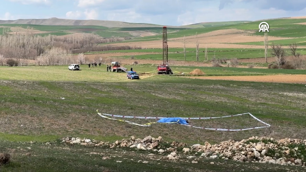Komşuları tarafından silahla vurulan baba ve oğlu hayatını kaybetti