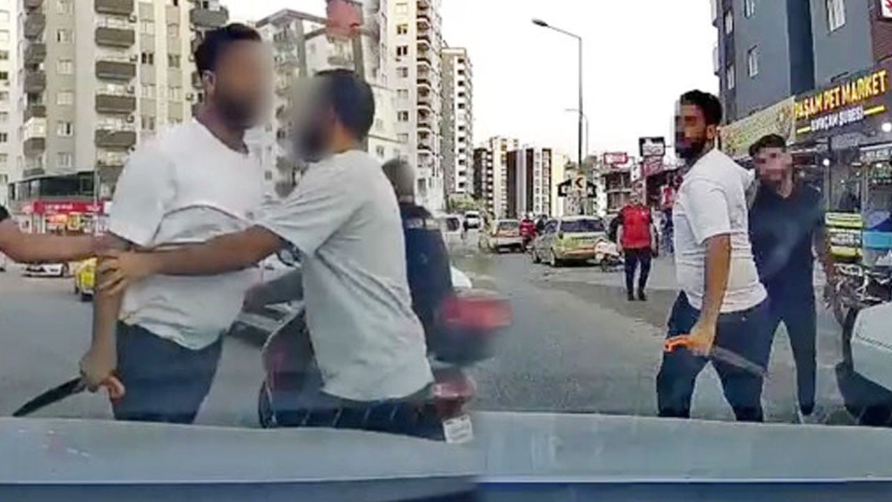 Magandayı attığı yumruklar bile kesmedi… Yol kavgasında testere dehşeti