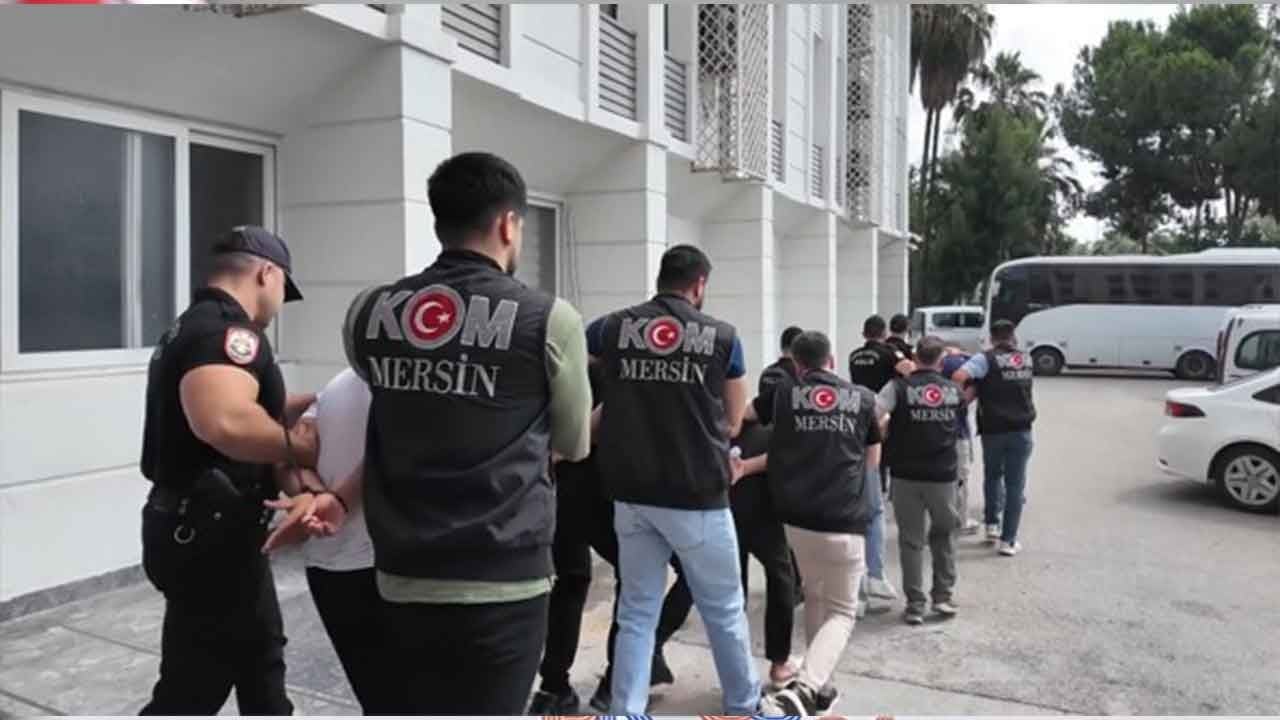Mersin'de organize suç çetesine nefes kesen operasyon! Polisleri tehdit eden, şehri haraca bağlayan 16 zorba tutuklandı!