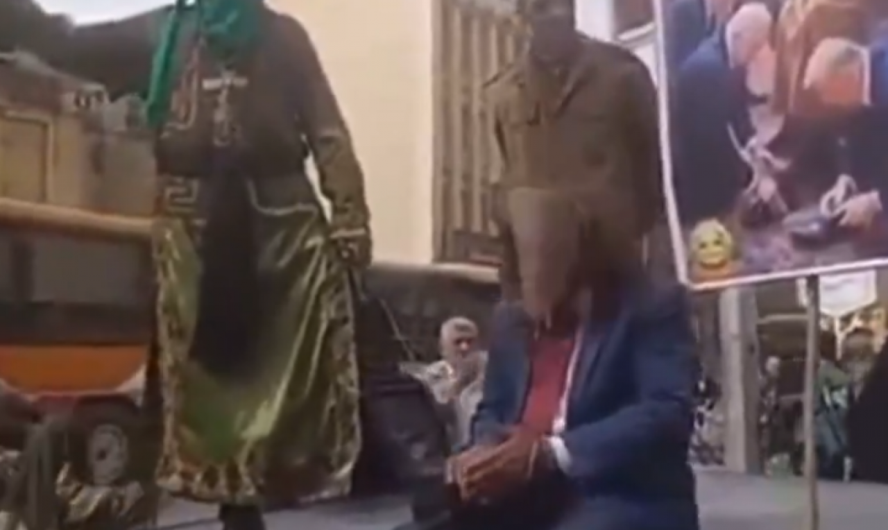 Meydanın ortasında Trump'ın idamını sahnelediler! Diplomatik gerilim tırmanıyor