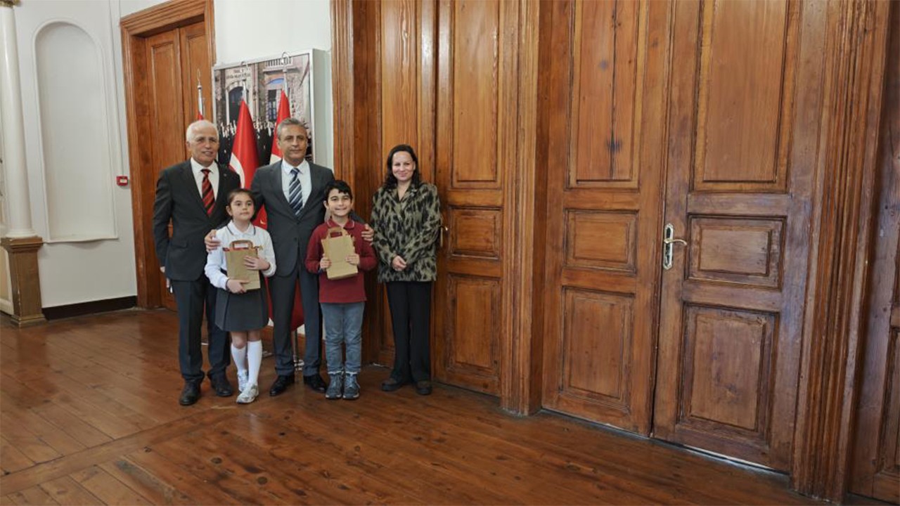 Minik kaymakamın ilk talebi herkesi tebessüm ettirdi