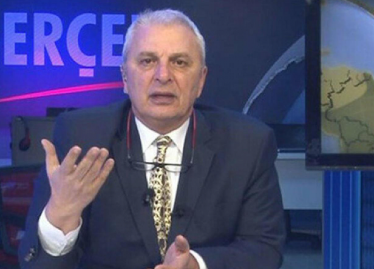 Muhalif Gazeteci Can Ataklı Kendi Mahallesine Ateş Püskürdü