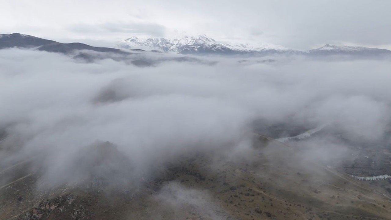 Munzur Dağları kartpostala döndü!