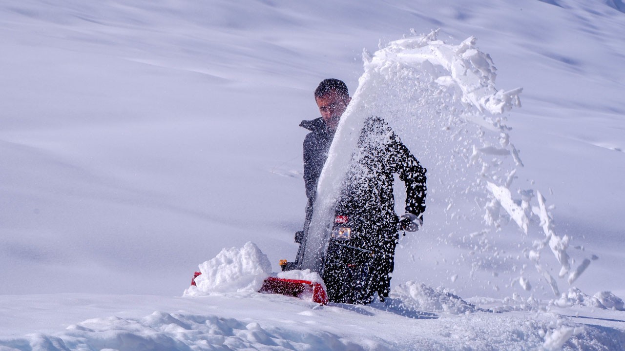 O ilimiz kara teslim oldu! Hayat durma noktasında