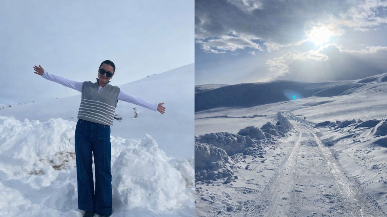 Onlar engel tanımıyor! Öğretmenler metrelerce karda yürüyerek okula ulaşıyor