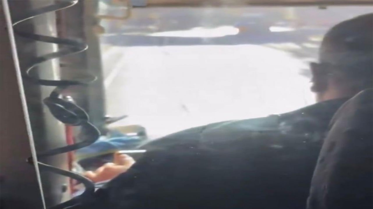 Onlarca yolcunun hayatını tehlikeye attı!