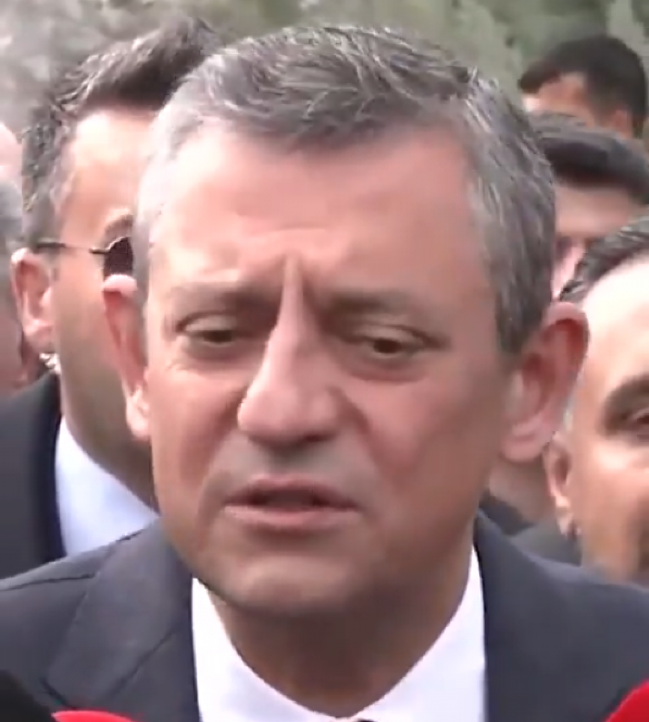 Özgür Özel hiç bu kadar zavallı bir duruma düşmemişti