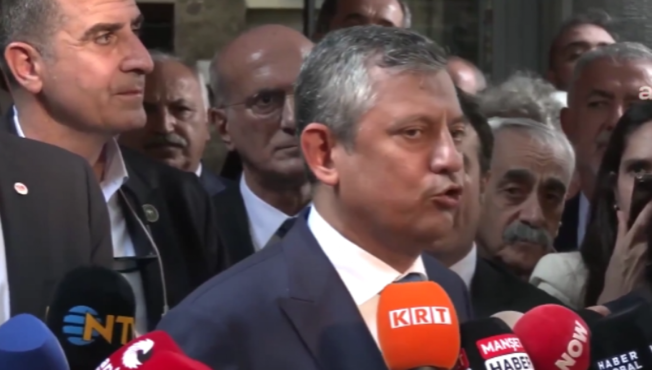 Özgür Özel’den Mansur Yavaş açıklaması! Kendi yolunu çizenlerin gövde gösterisi başladı!
