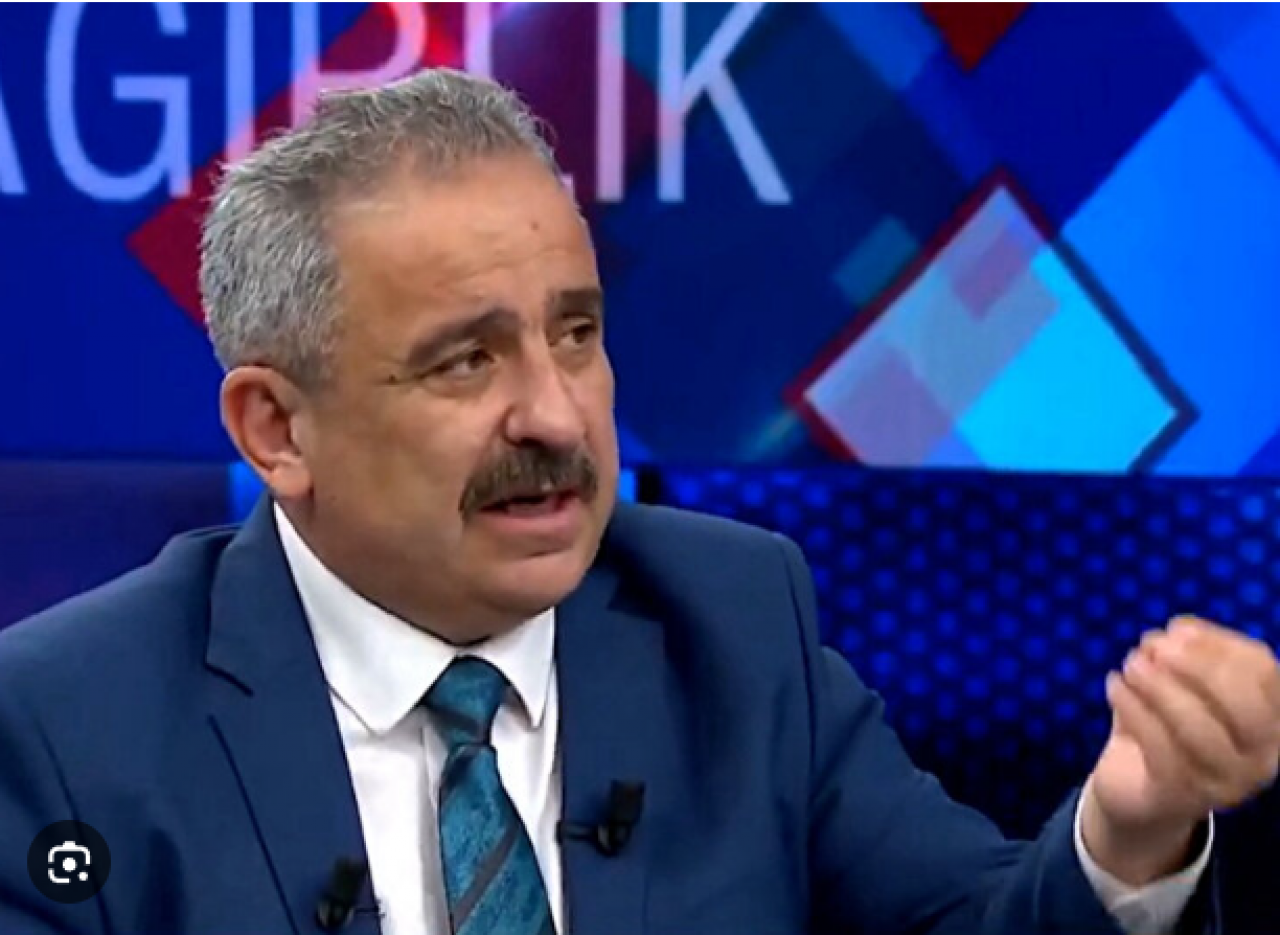 Özgür Özel’in mikroplu sözlerine Sinan Burhan’dan sert yanıt: Hakaret ederek gerçekleri örtemezsin