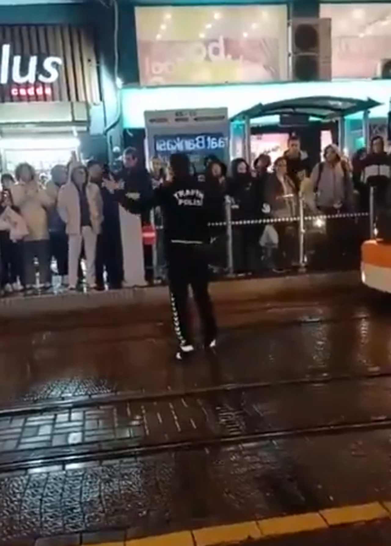 Provokatör Trafik Polisi!