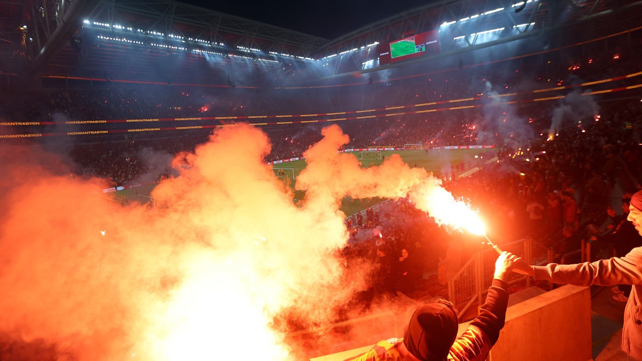 RAMS Park’ta 32 bin kişilik coşku! Antrenman değil sanki şampiyonluk provası