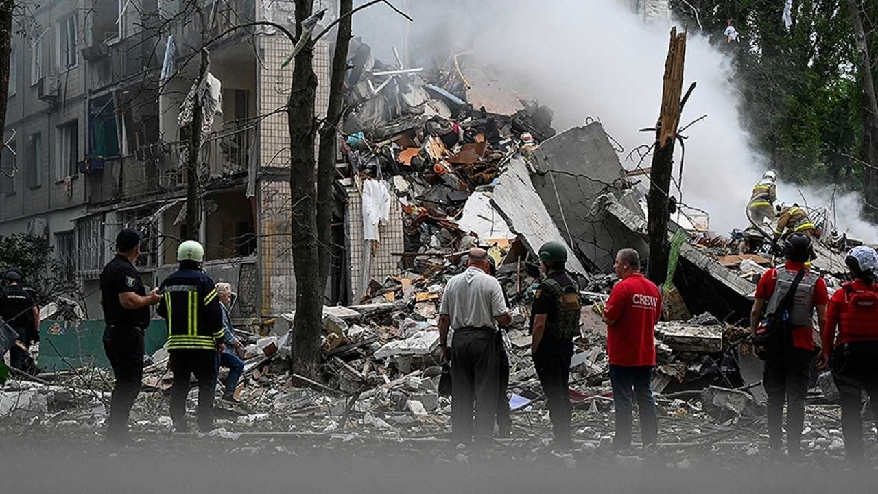 Rusya bomba yağdırdı