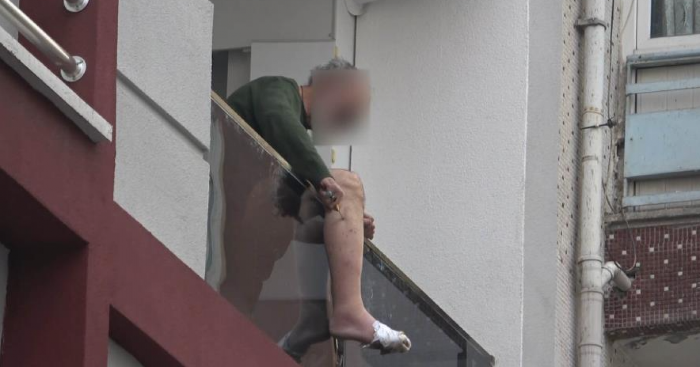 Samsun’da bıçaklı dehşet: Özel Harekat balkondan daldı, faciayı önledi!