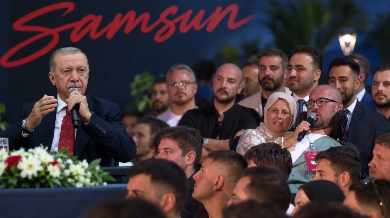 Samsun’da Erdoğan’ı duygulandıran anlar: Engelli genç Emre’nin sözleri yüreklere dokundu