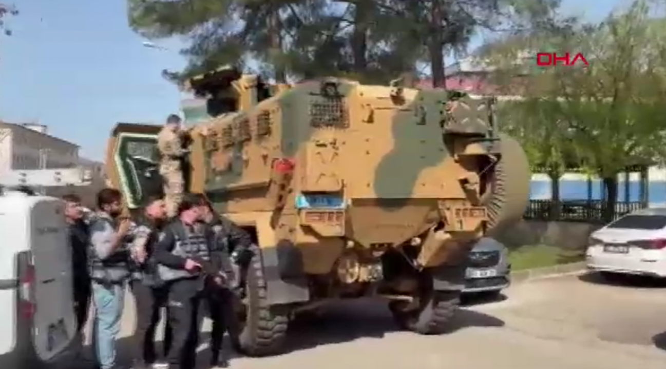 Şanlıurfa'da lisede silahlı saldırı! Yaralılar var