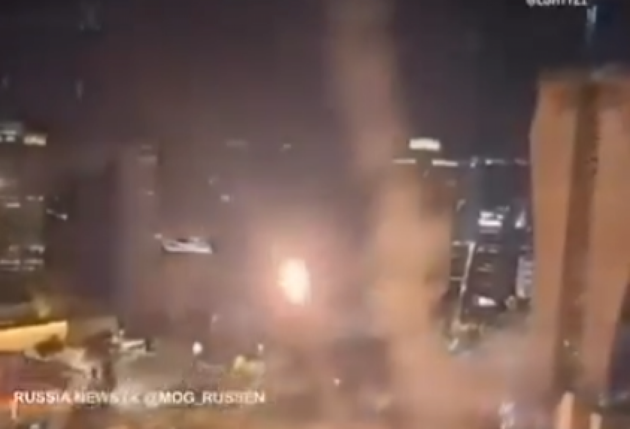 Siyonistlerin kirli oyunu deşifre oldu! Tel Aviv’de evlerin arasından füze fırlatıp siviller vuruluyor yaygarası yapıyorlar