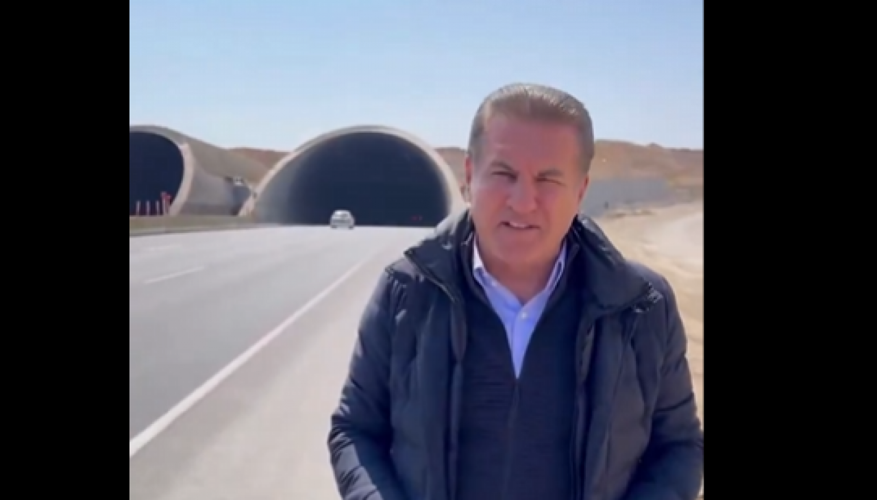 Sosyal medyaya damga vuran video! Erdoğan’ın icraatlarını eleştirmek isterken rezil oldular