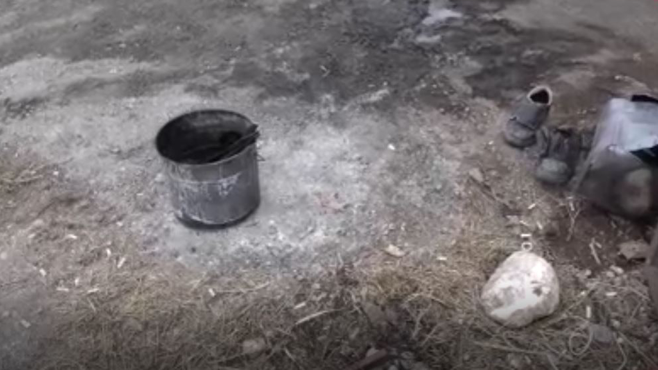 Staj yaptıkları işyerinde ısınmak için ateşe tiner döken 2 öğrenci yanarak hastanelik oldu