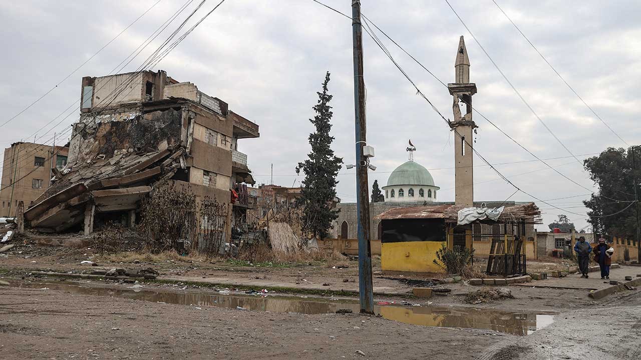Terör örgütü YPG’den temizlenen Rakka görüntülendi