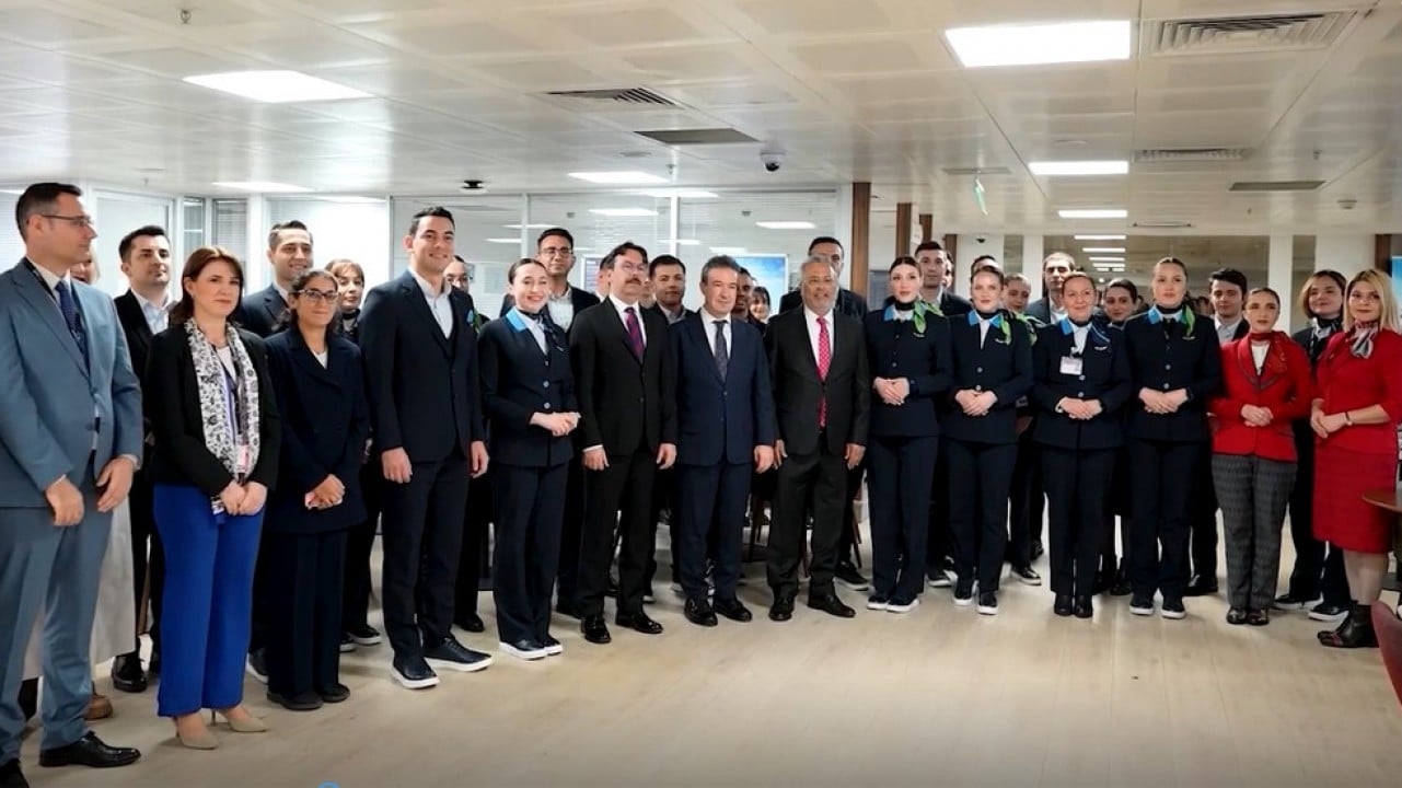 THY ve AJet lideri Bolat’tan saha ekibine ziyaret